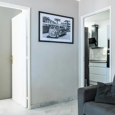2p Avec Terrasse, Vue Et Parking - 2p Avec Terrasse, Vue Et Parking Mae-2483 *