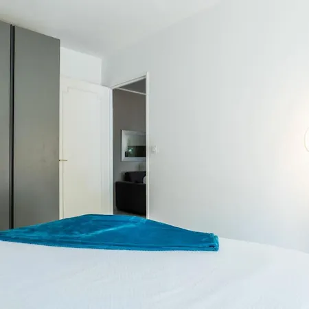 2p Avec Terrasse, Vue Et Parking - 2p Avec Terrasse, Vue Et Parking Mae-2483 * Cannes